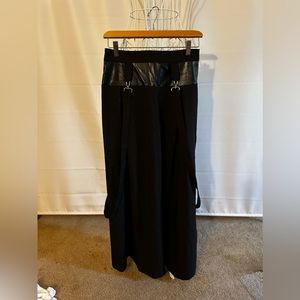 Black maxi skirt. Size XS